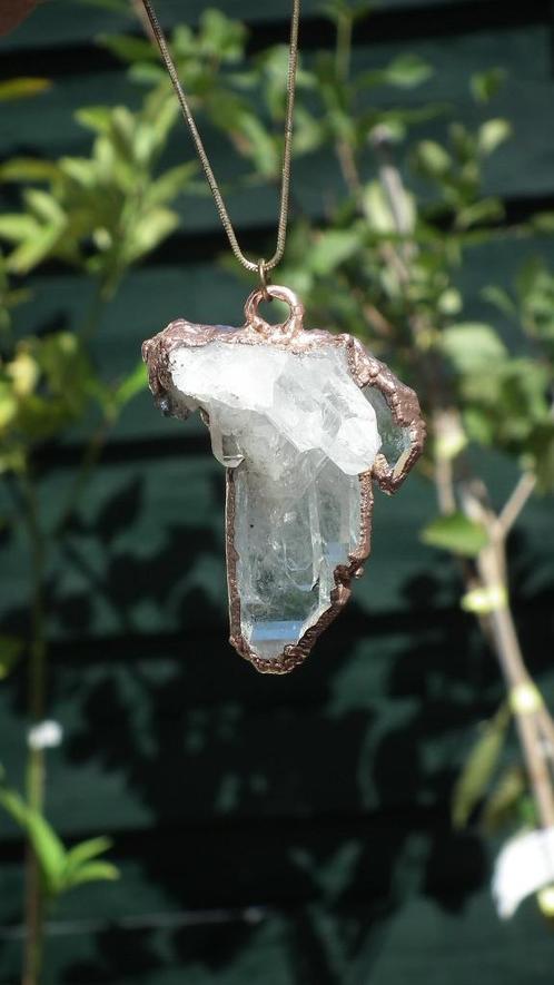 Electroformed Koperen ruwe Arkansas kwarts hanger 24.95 EUR, Verzamelen, Mineralen en Fossielen, Mineraal, Verzenden
