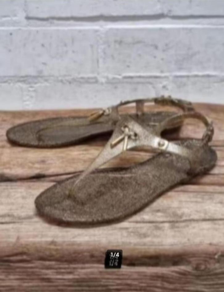Tod's - Prachtige jelly sandals maat 40 - Als nieuw - Tods, Kleding | Dames, Schoenen, Zo goed als nieuw, Sandalen of Muiltjes