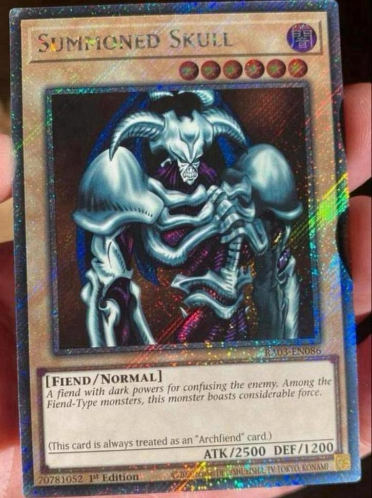Yu-Gi-Oh! Summoned Skull RA03 1st Ed Mint !, Hobby en Vrije tijd, Verzamelkaartspellen | Yu-gi-Oh!, Zo goed als nieuw, Losse kaart