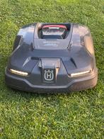 Husqvarna Robotmaaier - 700m2 + Laadstation, Gebruikt, Bestuurbaar via app, Ophalen of Verzenden, 20 tot 25 cm