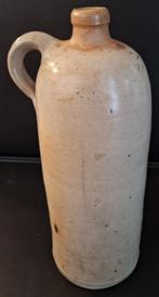Grijze kruik met oor - 2 KAN - Adv S 417, Antiek en Kunst, Antiek | Keramiek en Aardewerk, Ophalen of Verzenden