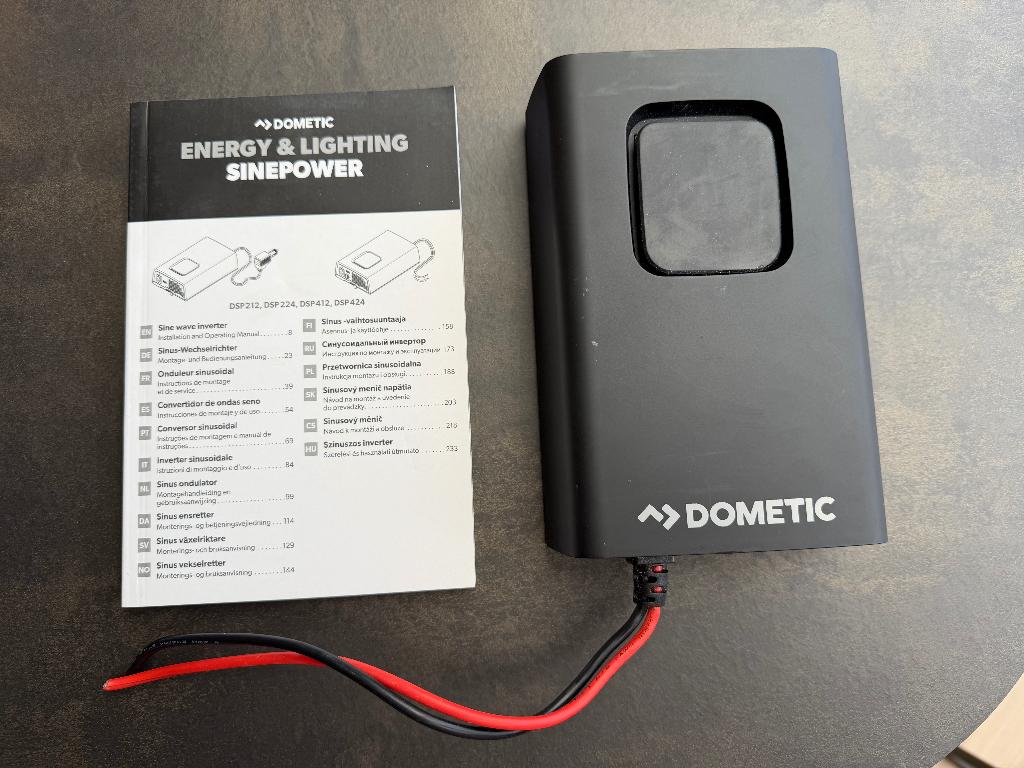 Dometic SinePower DSP 412 Sinusomvormer, 350W, 12V, Caravans en Kamperen, Camper-accessoires, Ophalen, Zo goed als nieuw