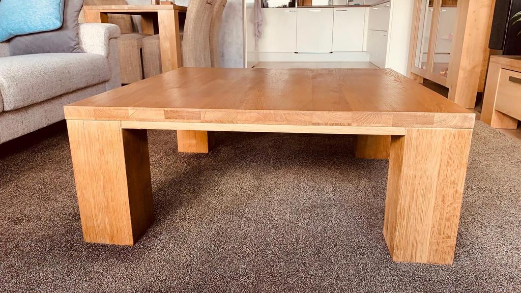 Massief eiken salontafel 100x100 cm - uitstekende staat, Ophalen, Zo goed als nieuw, 100 tot 150 cm, 100 tot 150 cm