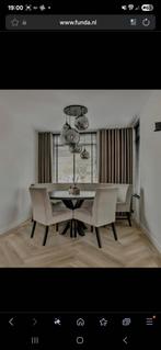 Ronde eethoek in zeer goede staat. 2 jaar oud, Ophalen of Verzenden, Zo goed als nieuw