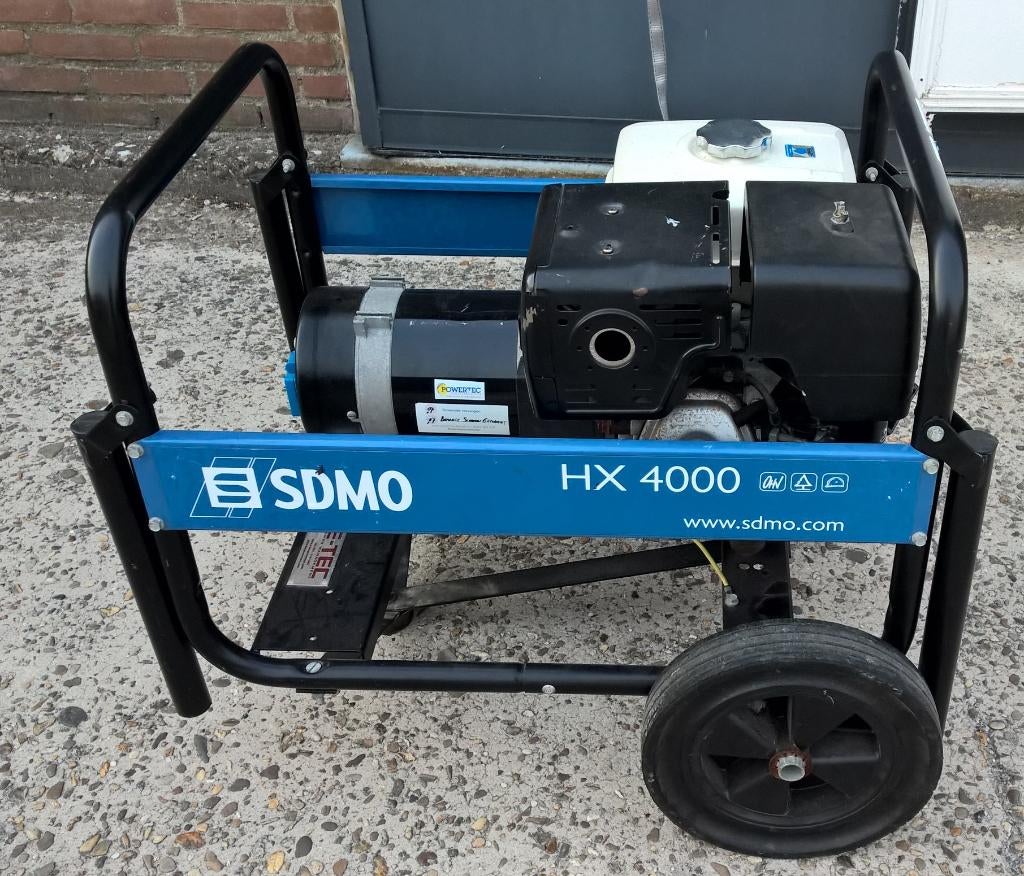 Te koop generator SDMO HX 4000 kan op Aspen Blauw, Ophalen, Gebruikt