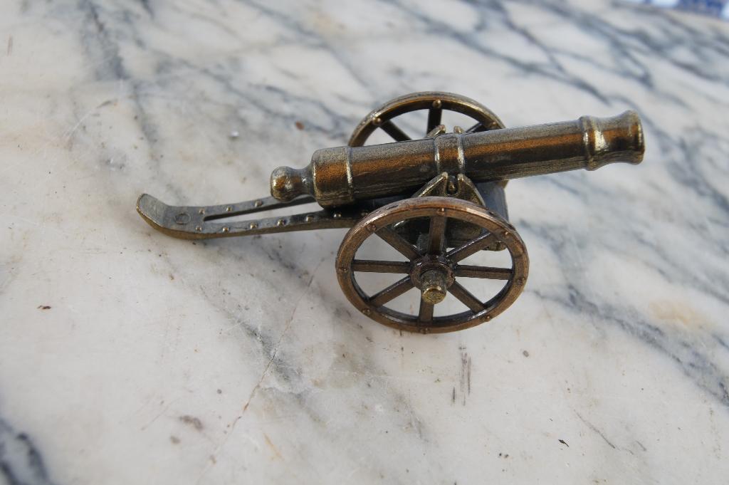 Kanon  ( Klein model, Ophalen of Verzenden, Landmacht, Nederland