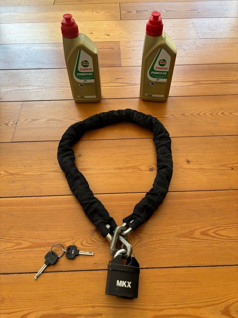 MKX Kettingslot + 2x Castrol Power RS 2-takt Motorolie, Ophalen