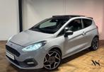 Ford Fiesta 1.5 EcoBoost ST-3 PANO B&O CAM, Auto's, Ford, Voorwielaandrijving, 1188 kg, Alcantara, Bedrijf