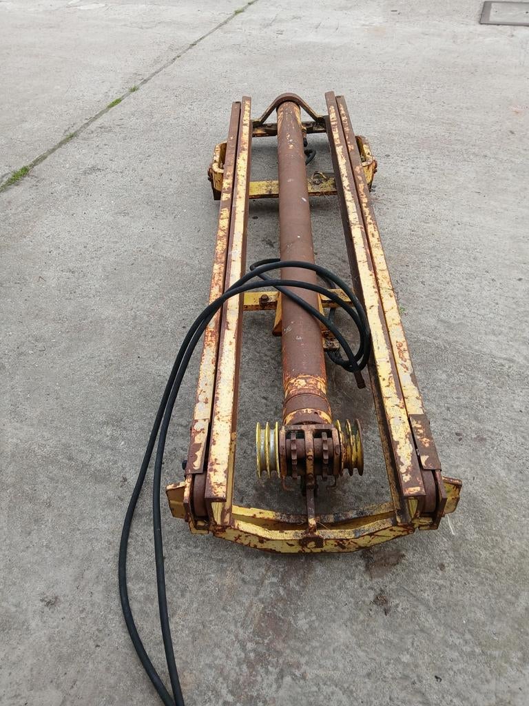 Hefmast Steinbock met zware cilinder, Ophalen