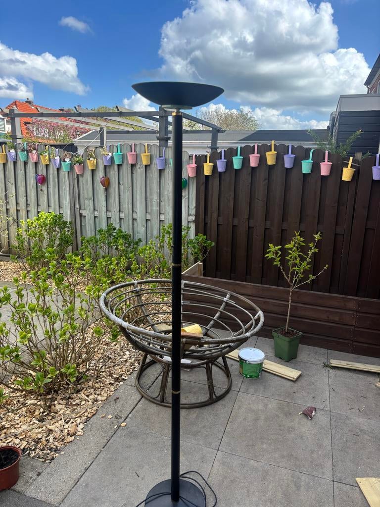 Gratis dimbare vloerlamp, Huis en Inrichting, Ophalen, Gebruikt, Metaal, 150 tot 200 cm