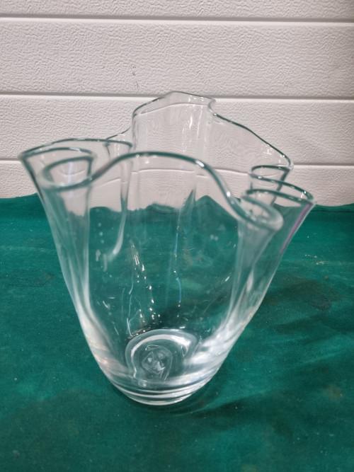 waaier vaas van glas golvend, Ophalen of Verzenden, 'T Olde Gre-j, Info@toldegrej.nl, Endepoelstraat 20f Didam
