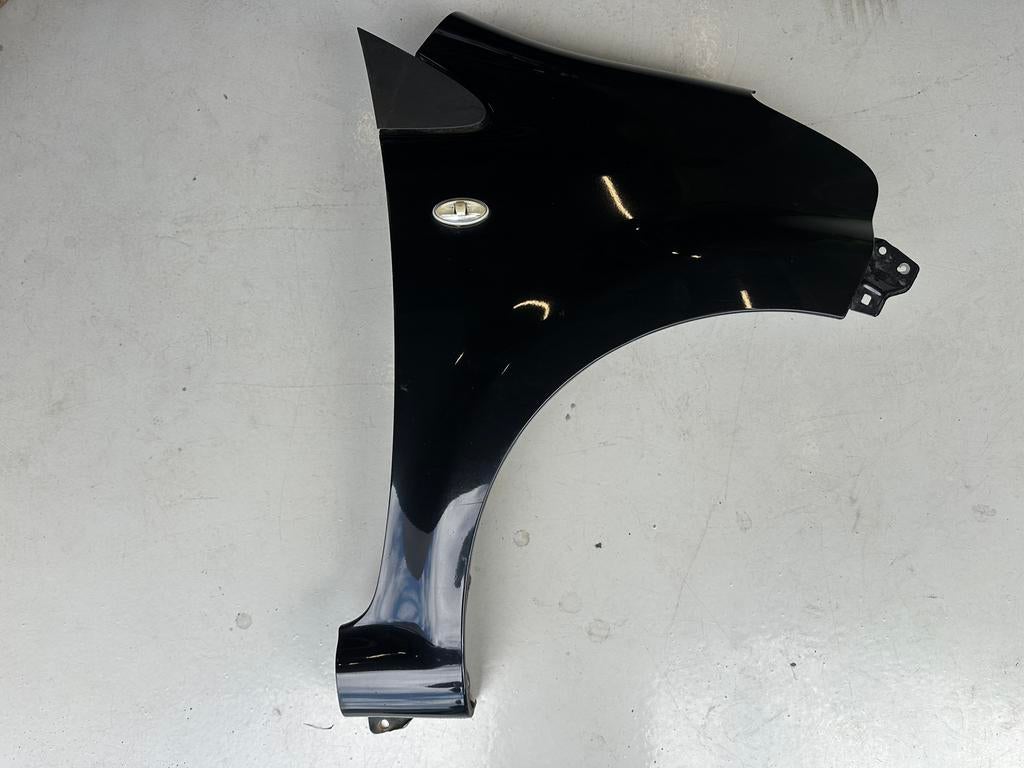 Toyota Aygo voorscherm rechts, Auto-onderdelen, Carrosserie en Plaatwerk, Gebruikt, Rechts, Ophalen of Verzenden, Spatbord