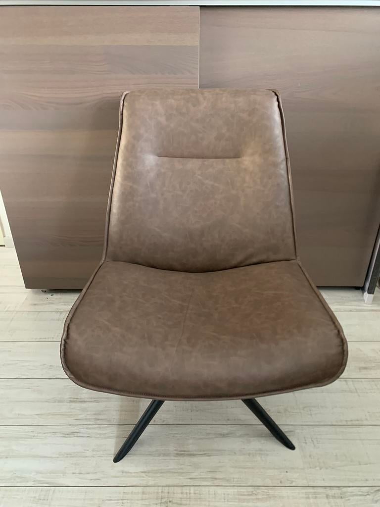 Fauteuil Nora, Taupe, Leen Bakker, Ophalen, Minder dan 75 cm, Zo goed als nieuw, Modern, luxe, strak