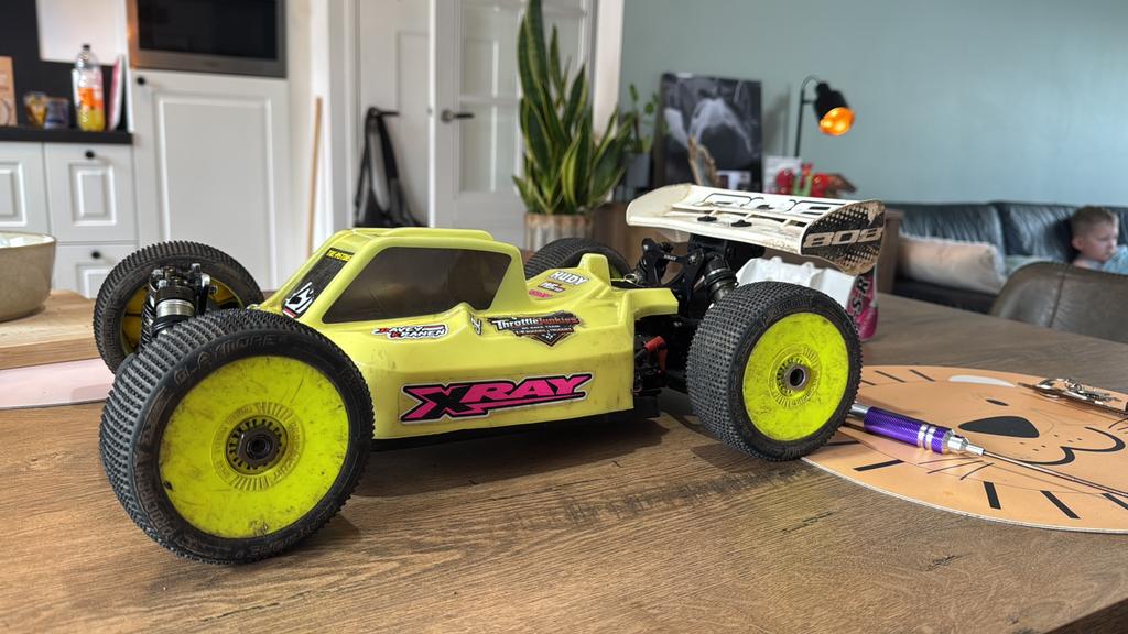 Xray xb8 2015” met spares goede staat rtr, Gebruikt, Auto offroad, Ophalen of Verzenden, Nitro