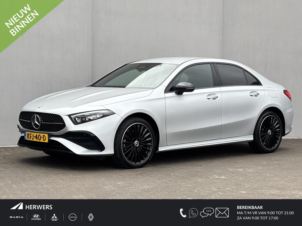Mercedes-Benz A-klasse 250 e AMG Line Design Plug-in Automaa, Stof, 4 cilinders, 16 kWh, Parkeerassistent