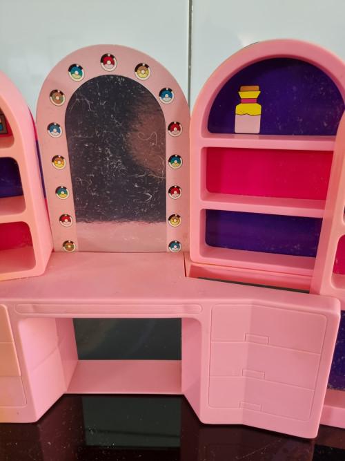 barbie kast 1987 vintage, Ophalen of Verzenden, 'T Olde Gre-j, Info@toldegrej.nl, Endepoelstraat 20f Didam