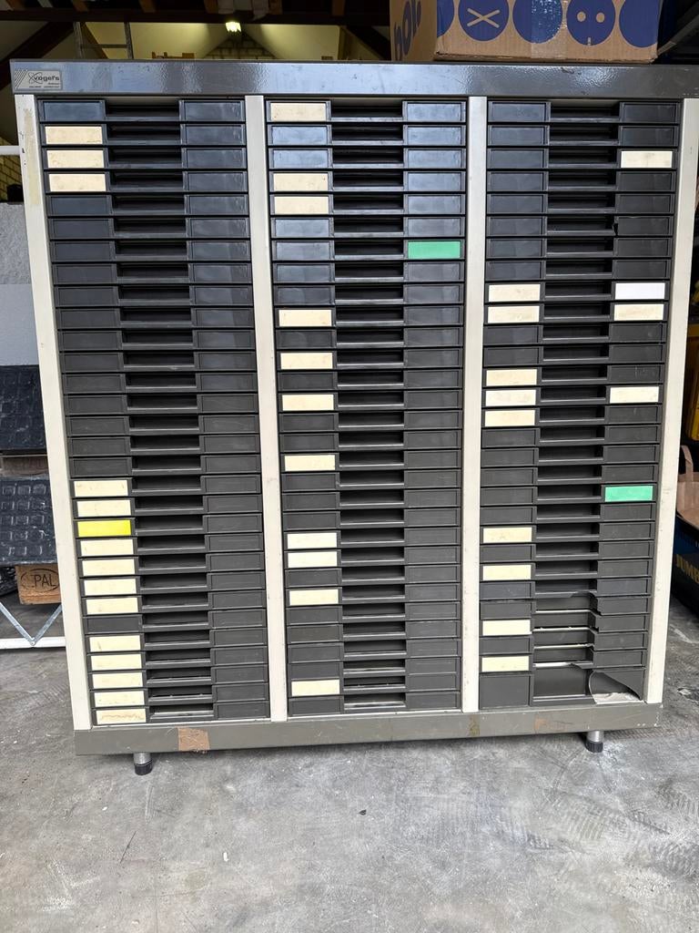 Sorteerkast 30 laden, Ophalen, Gebruikt