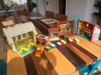 Vintage Fisher-Price school en huis met accessoires, Kinderen en Baby's, Speelgoed | Fisher-Price, Ophalen, Gebruikt, Speelset