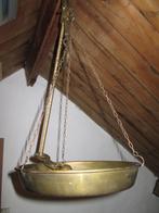 Antieke balans/mossel weegschaal brons, Ophalen of Verzenden
