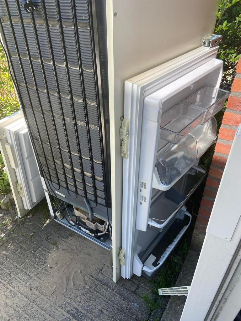 Inbouw koelkast (defect), Ophalen, 150 tot 200 liter, Gebruikt, 120 tot 140 cm