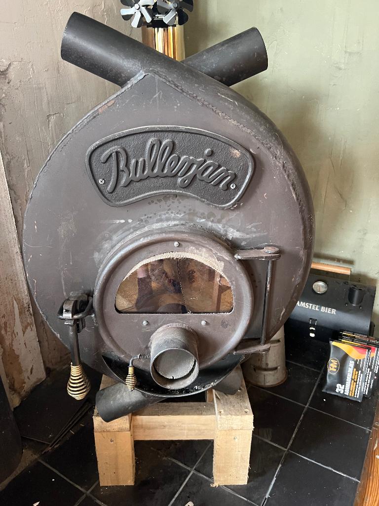 Bullerjan, Huis en Inrichting, Ophalen, Zo goed als nieuw, Hout, Houtkachel