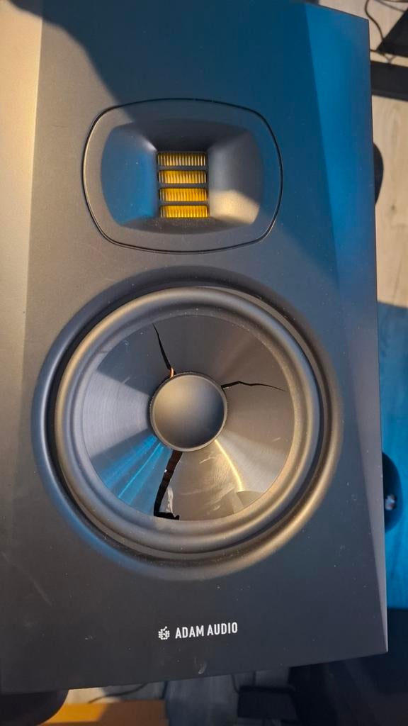 Adam Audio T7V luidspreker voor REPARATIE te koop, Ophalen of Verzenden, 120 watt of meer, Front, Rear of Stereo speakers, Overige merken