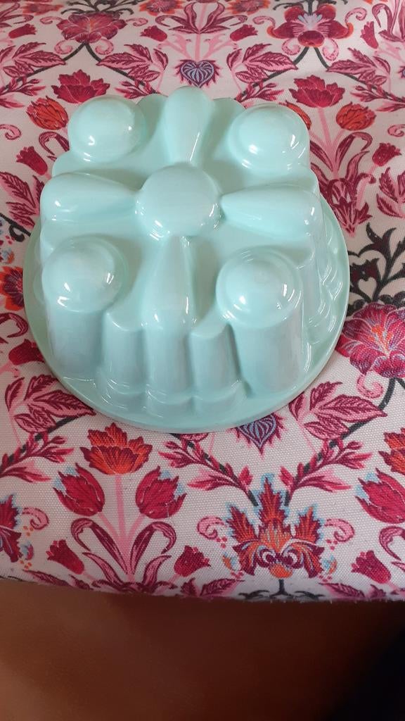 Pastel groene Puddingvorm (16,5 doorsnee) P.Regout, Overige typen, Ophalen of Verzenden, Gebruikt, Groen