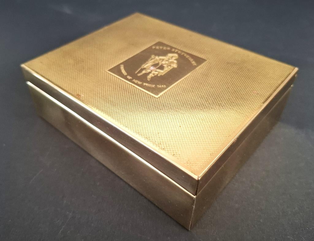Metalen doosje Peter Stuyvesant, Verzamelen, Verzenden, Zo goed als nieuw