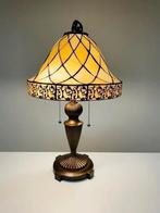 Tiffany tafellamp model Yesterday hoogte 62 cm, 50 tot 75 cm, Ophalen of Verzenden, Tiffany, Glas