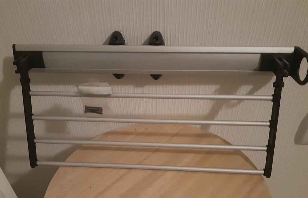 Uitschuifbaar droogrek voor aan de muur, Ophalen of Verzenden, Gebruikt