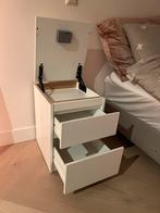 Nachtkast met GEHEIME ruimte!!! Opent met pasje, Ophalen, Zo goed als nieuw