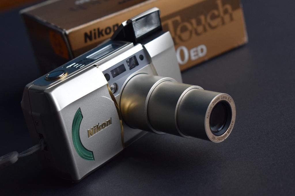 Nikon Lite Touch Zoom 140ED 35mm Compact Film Camera Vintage, Audio, Tv en Foto, Fotocamera's Analoog, Ophalen of Verzenden, Refurbished