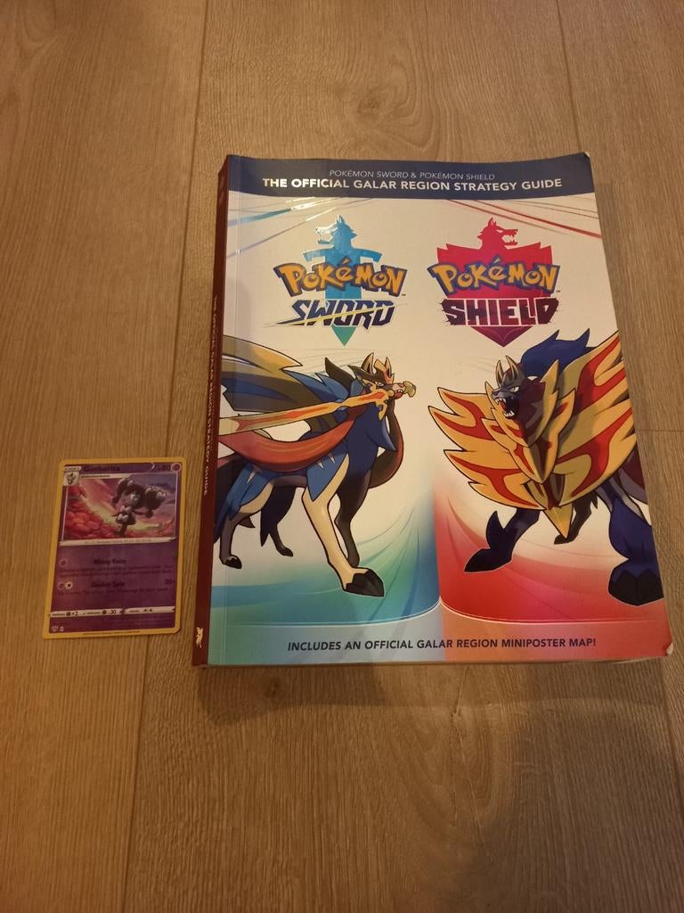Pokemon sword en shield strategie guide, Spelcomputers en Games, Games | Nintendo Switch, 1 speler, Ophalen of Verzenden, Zo goed als nieuw