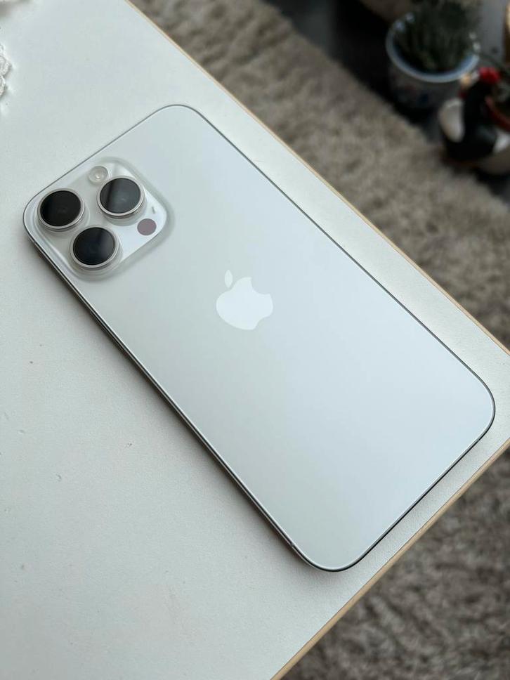 iPhone 15 Pro Max 256GB - Zeer nette staat - Met doos, Telecommunicatie, Mobiele telefoons | Apple iPhone, Zo goed als nieuw, 256 GB