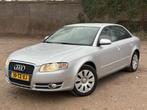 Audi A4 Limousine 1.6 Pro Line Business AIRCO P.SENSOR APK, Auto's, Audi, Gebruikt, 680 kg, 4 cilinders, A4