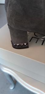 Prachtige laarsjes maat 40 van Mace in grijs suede, Kleding | Dames, Schoenen, Mace, Lage of Enkellaarzen, Ophalen of Verzenden