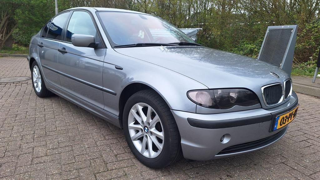 BMW 3-Serie 1.8 I 316 2004 Grijs (E46), Auto's, BMW, 1250 kg, 4 cilinders, 1796 cc, Handgeschakeld