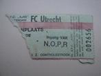 Ajax - F.C. Utrecht voetbalkaartje nr. 16., Verzenden, Gebruikt, F.C. Utrecht, Overige typen