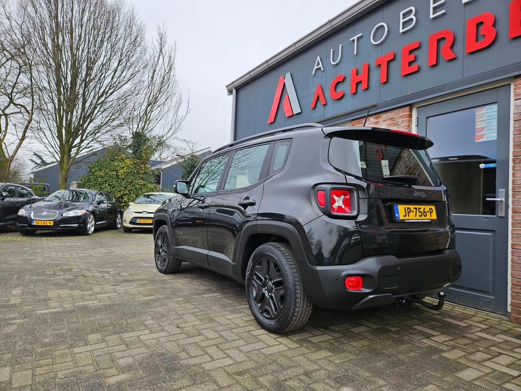 Jeep Renegade 1.4 MultiAir Longitude Trekhaak! Automaat! Net, Auto's, Gebruikt, 4 cilinders, Zwart, Origineel Nederlands