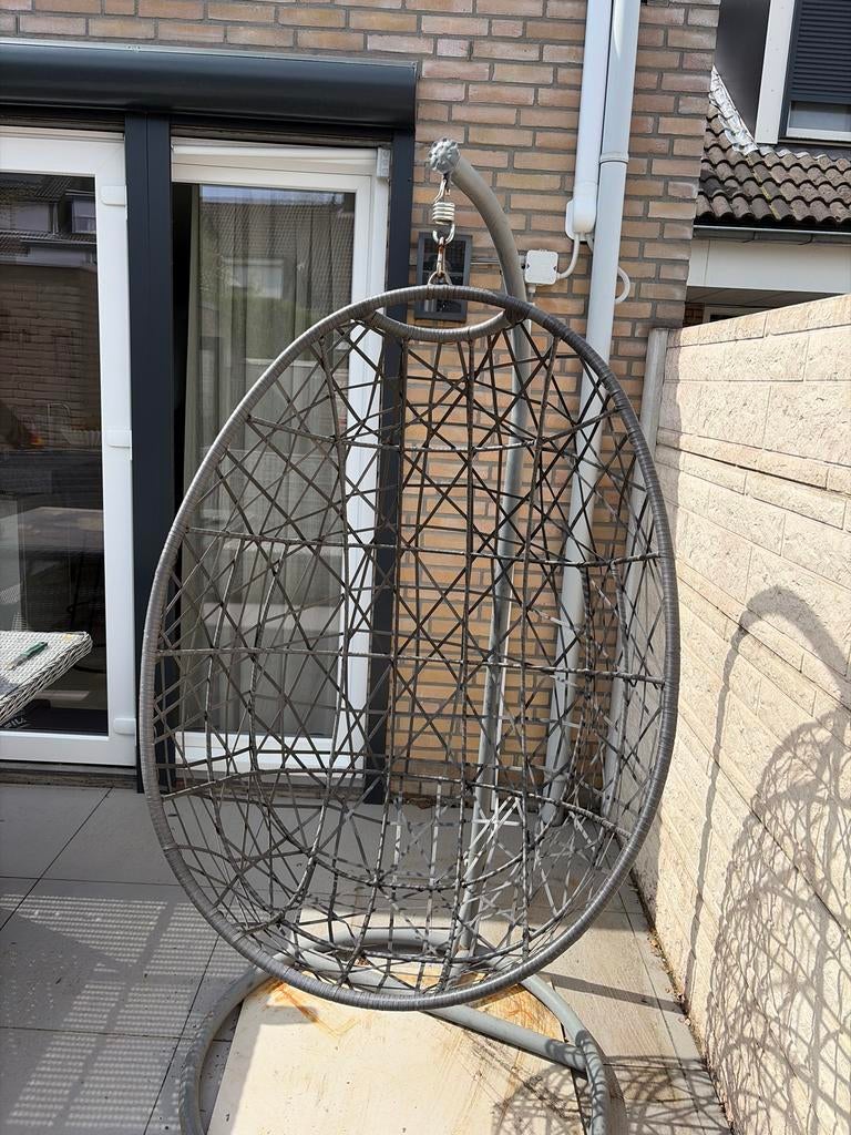 Hangstoel met standaard, Tuin en Terras, Ophalen, Gebruikt, Wicker
