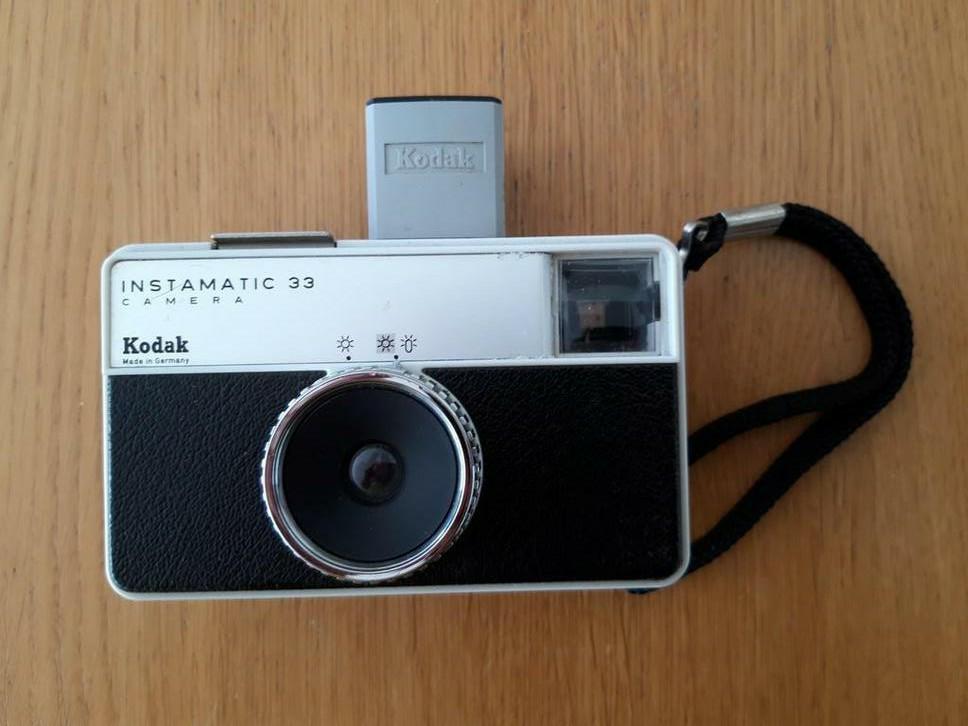 Kodak Instamatic 33 camera, Ophalen of Verzenden, Gebruikt, Compact, Kodak