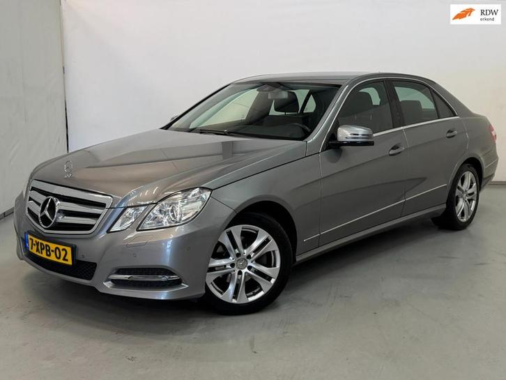 Mercedes-Benz E-klasse 220 CDI Avantgarde / Camera / Stoelve, Auto's, Mercedes-Benz, Bedrijf, Te koop, E-Klasse, ABS, Achteruitrijcamera