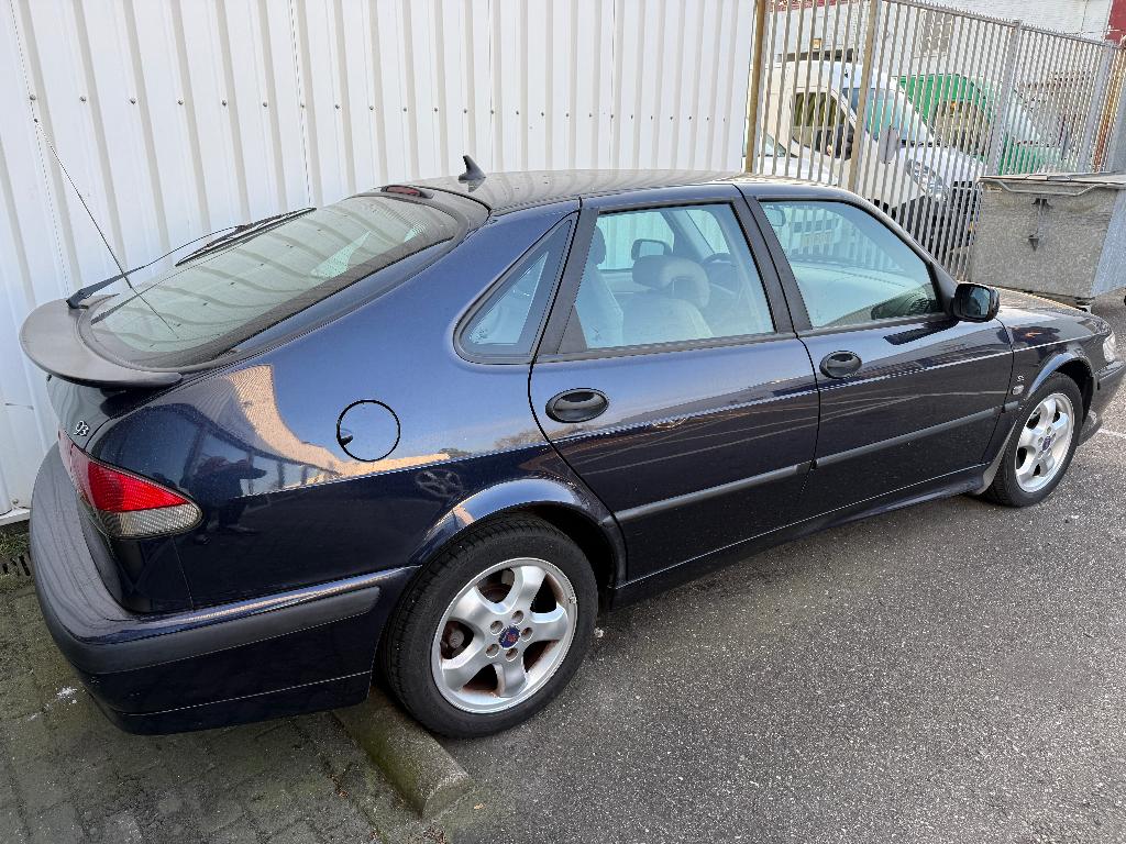 Saab 9-3 SE 2.0 t 5deurs Automaat, Auto's, Saab, 4 cilinders, Blauw, Bedrijf, 1600 kg
