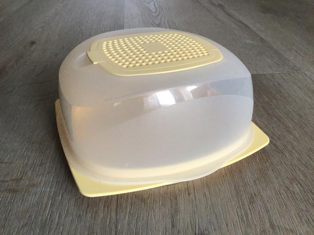 Tupperware CheeSmart mini kaasdoos versdoos geel, Ophalen of Verzenden, Nieuw, Geel, Bus of Trommel