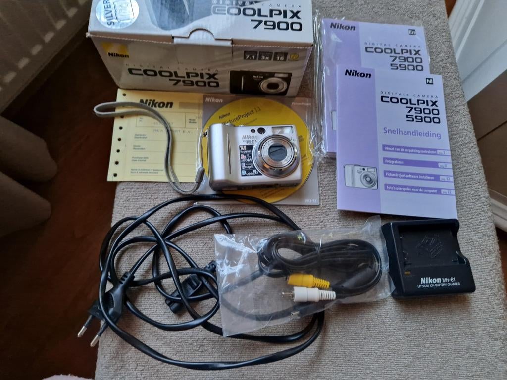 Nikon Coolpix 7900 Digitale Camera met Accessoires, Audio, Tv en Foto, Fotocamera's Digitaal, Ophalen of Verzenden, Nikon, 8 keer of meer