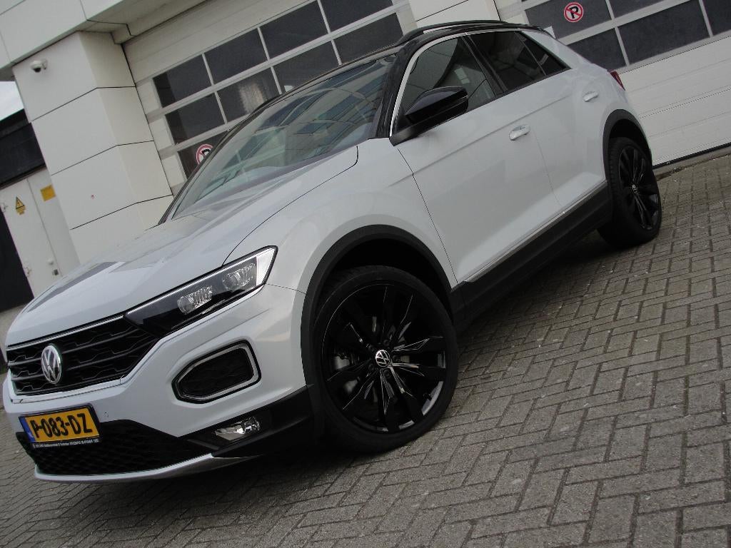 VW T-ROC 1.5 TSI/2021 /SPORT BUSINESS/PARELMOER WIT, Voorwielaandrijving, 4 cilinders, 150 pk, Leder en Stof