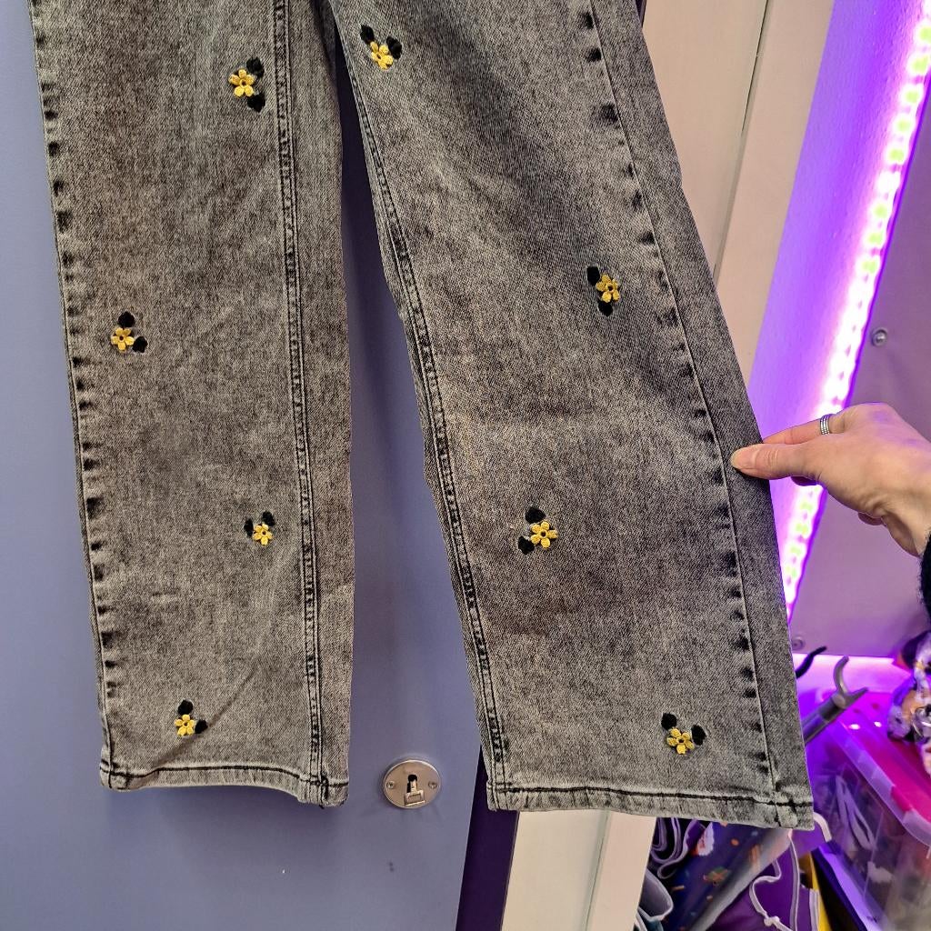 Looxs zwarte jeans met geel geborduurde bloemetjes 140 47706, Broek, Meisje, ., Ophalen of Verzenden