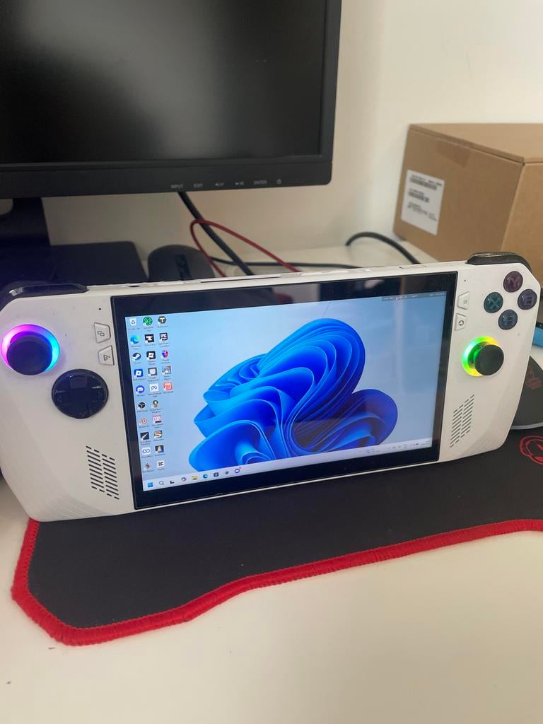 ASUS ROG Ally Z1 Extreme - Krachtige Handheld Gaming PC, Spelcomputers en Games, Games | Pc, Zo goed als nieuw, Ophalen of Verzenden