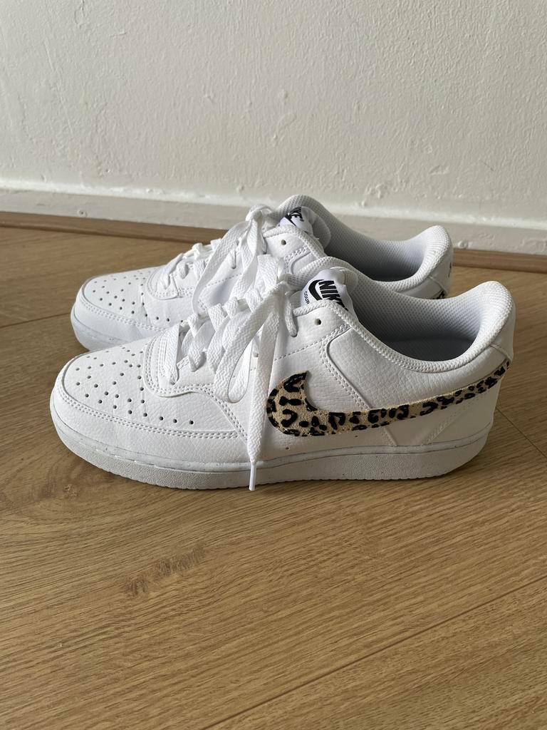 NIKE GYMPEN, Wit, Ophalen of Verzenden, Sneakers of Gympen, Zo goed als nieuw