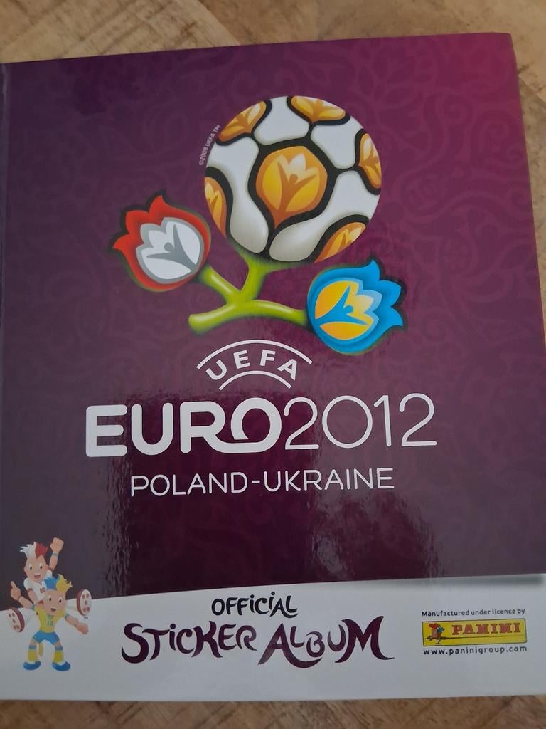 Gezocht laatste 3 plaatjes euro 2012  polen/oekraine., Ophalen of Verzenden, Buitenlandse clubs, Poster, Plaatje of Sticker